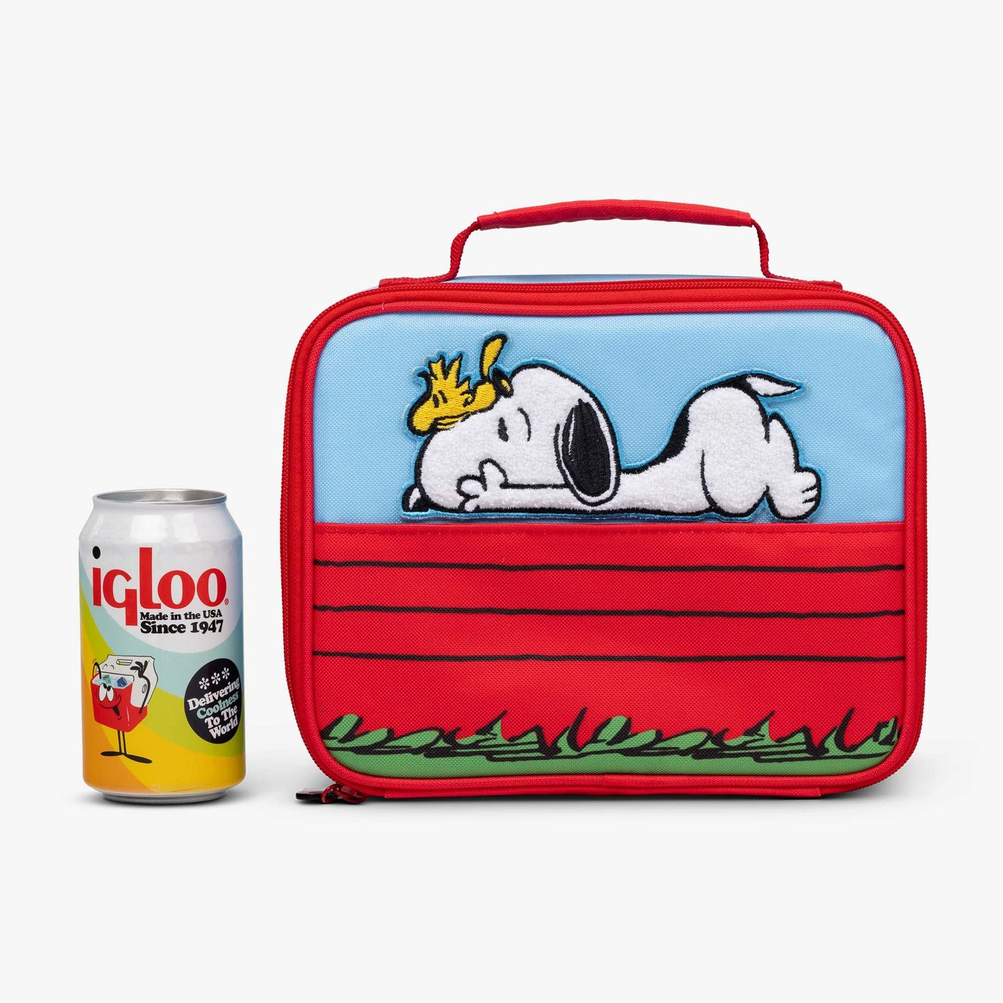 snoopy-s-doghouse-horizontal-lunch-cooler-bag-n0 00028034-P.jpg