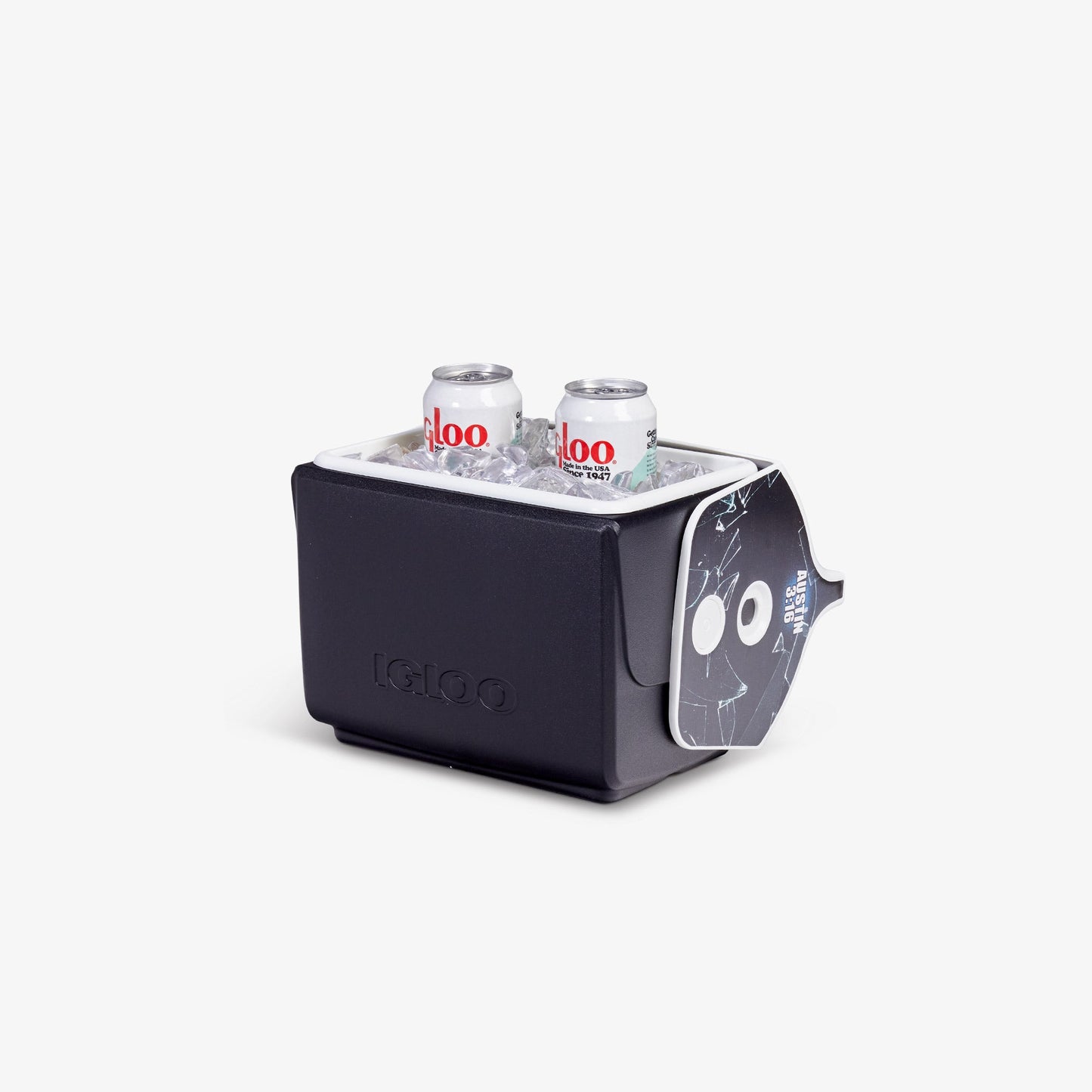 wwe-stone-cold-steve-austin-little-playmate-7-qt-cooler-c7 00027543_3.jpg