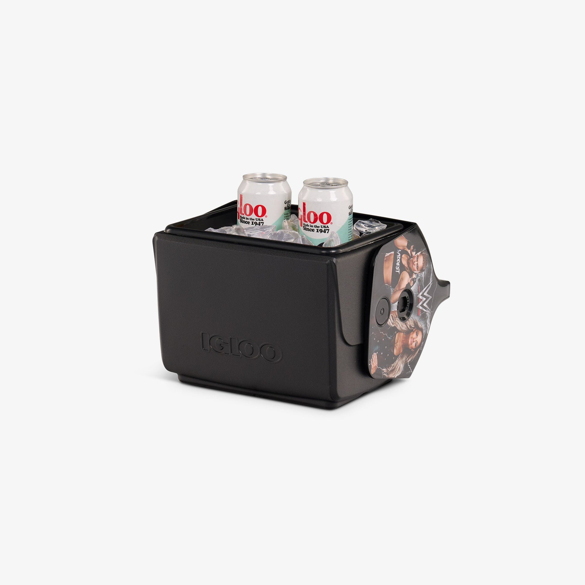 wwe-superstars-and-legends-little-playmate-7-qt-cooler-o2 00027752-P1.jpg