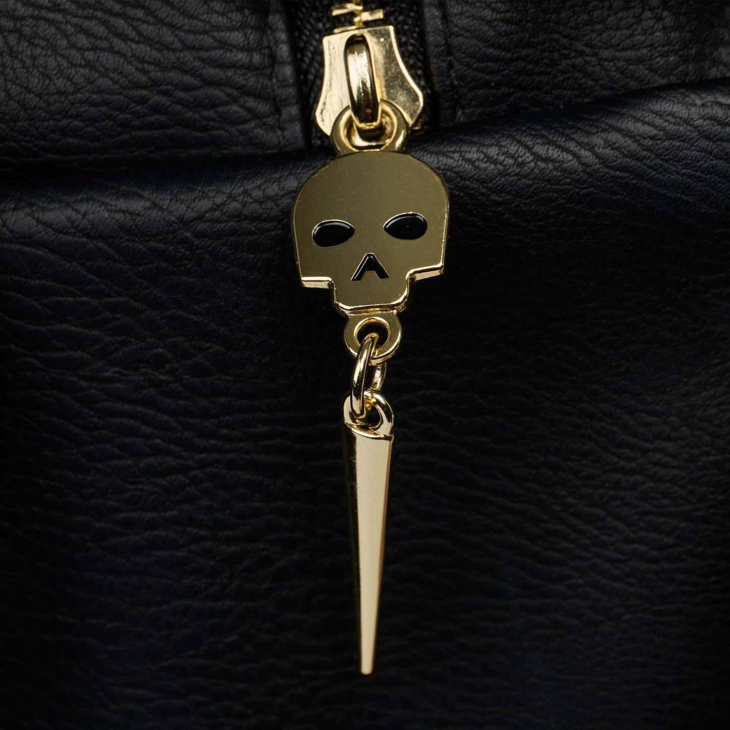 liquid-death-coffin-crossbody-cooler-bag-d1 00028055-Z.jpg