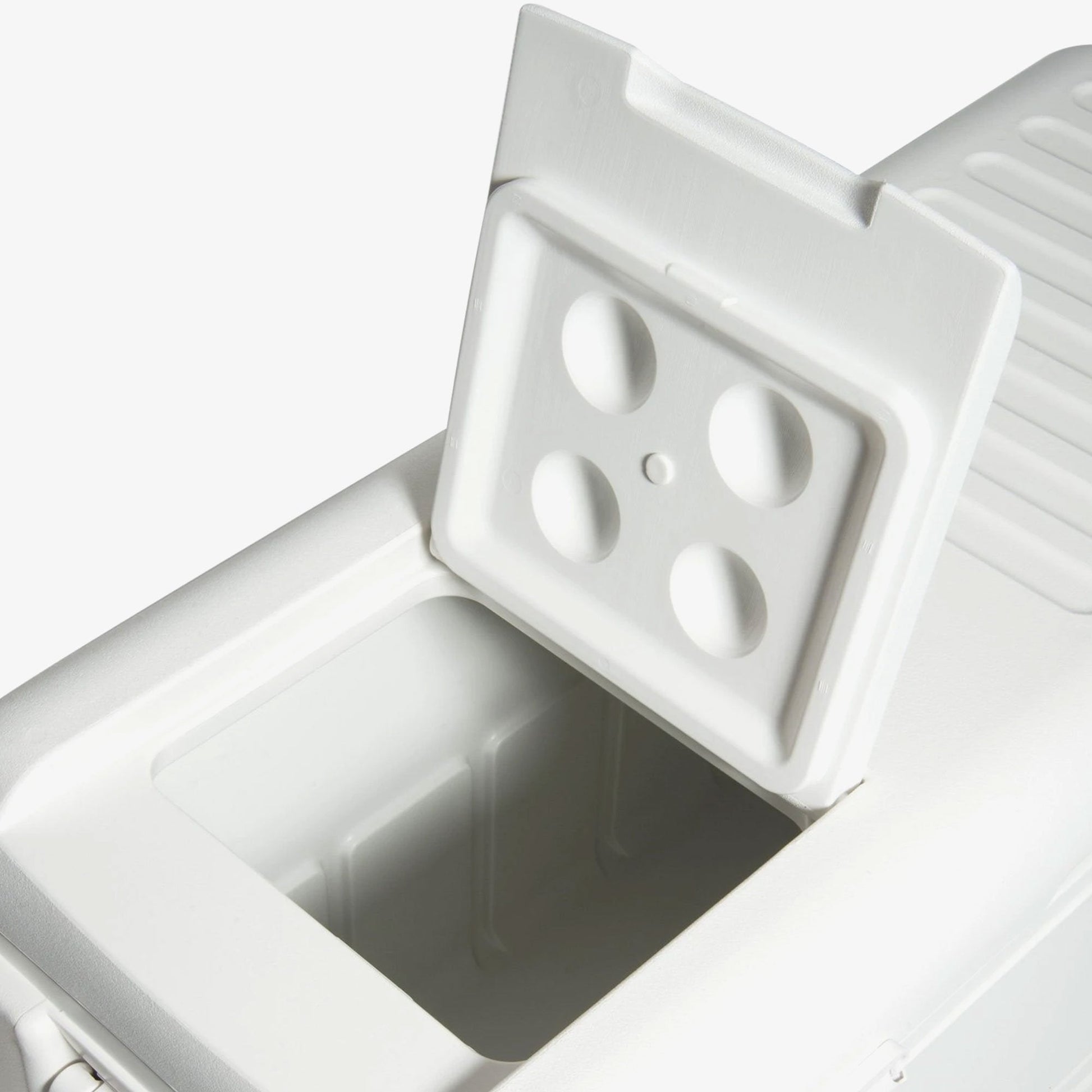 quick-and-cool-150-qt-cooler-r6 00044363-quick-and-cool-150-qt-cooler-cu-open-hatch_2c6197ae-88fc-4867-ad4f-5e48e4b855e0.jpg