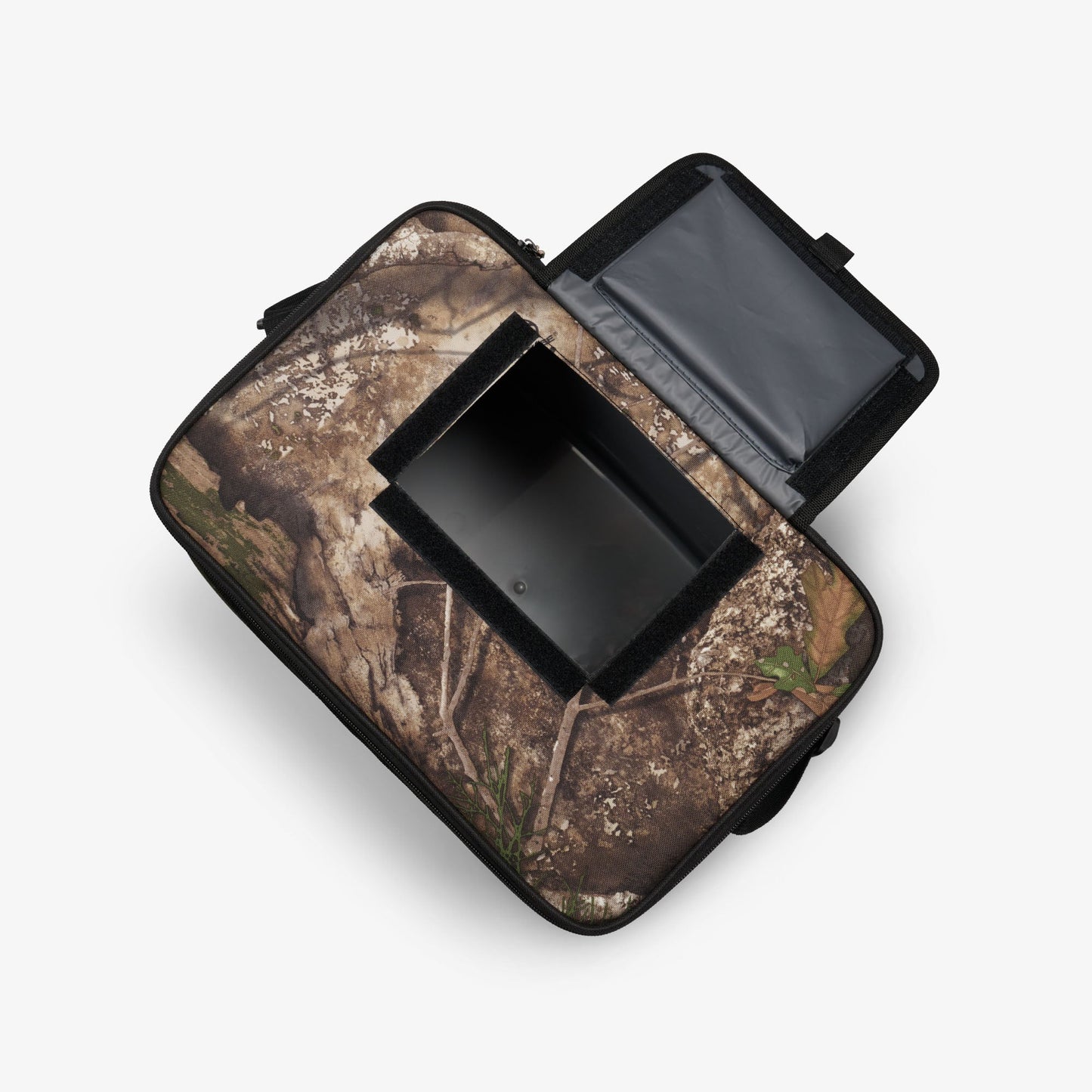 realtree-apx-hlc-28-can-bag-f4 00064354-O3-2025.jpg