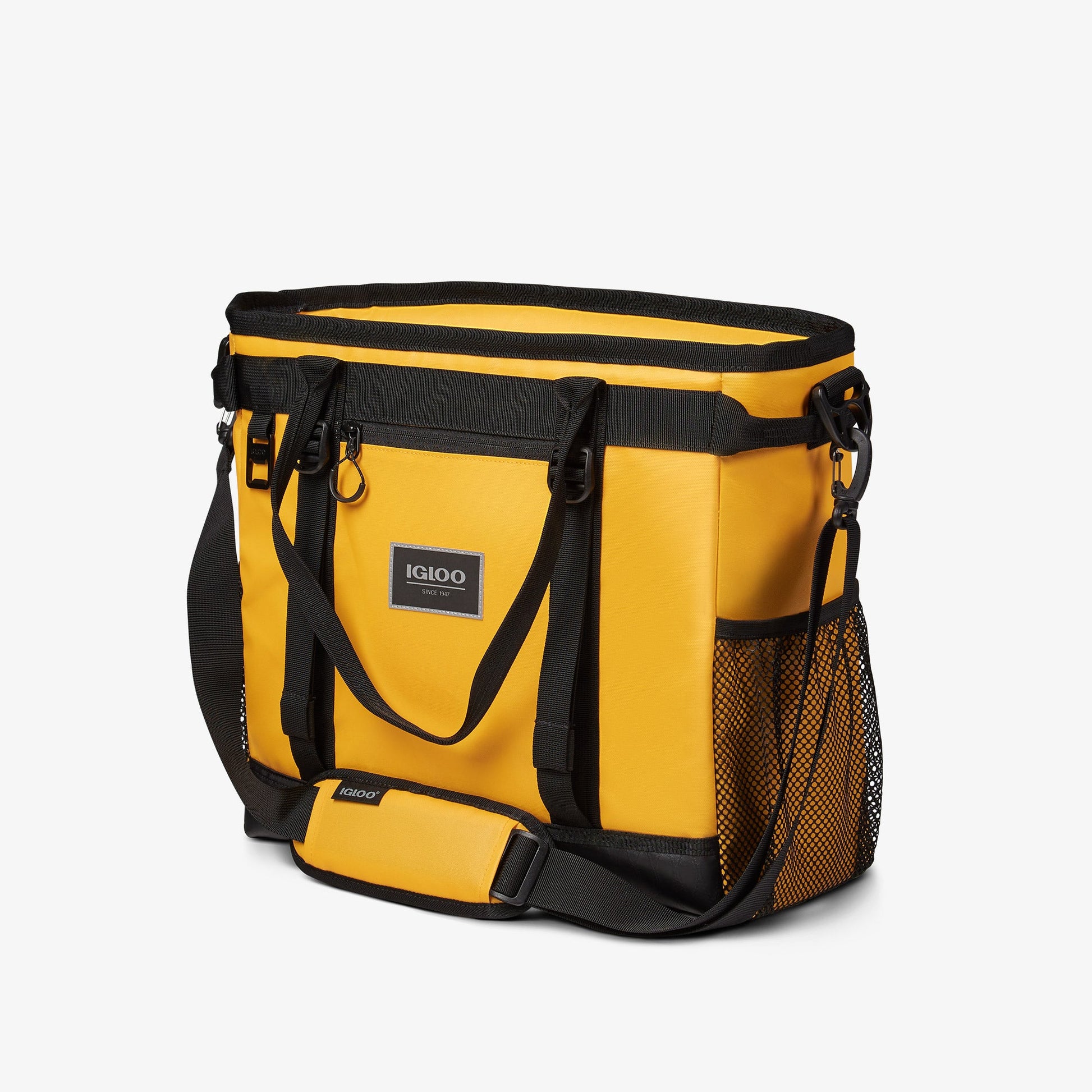 pursuit-30-can-tote-v2 00065993_2.jpg