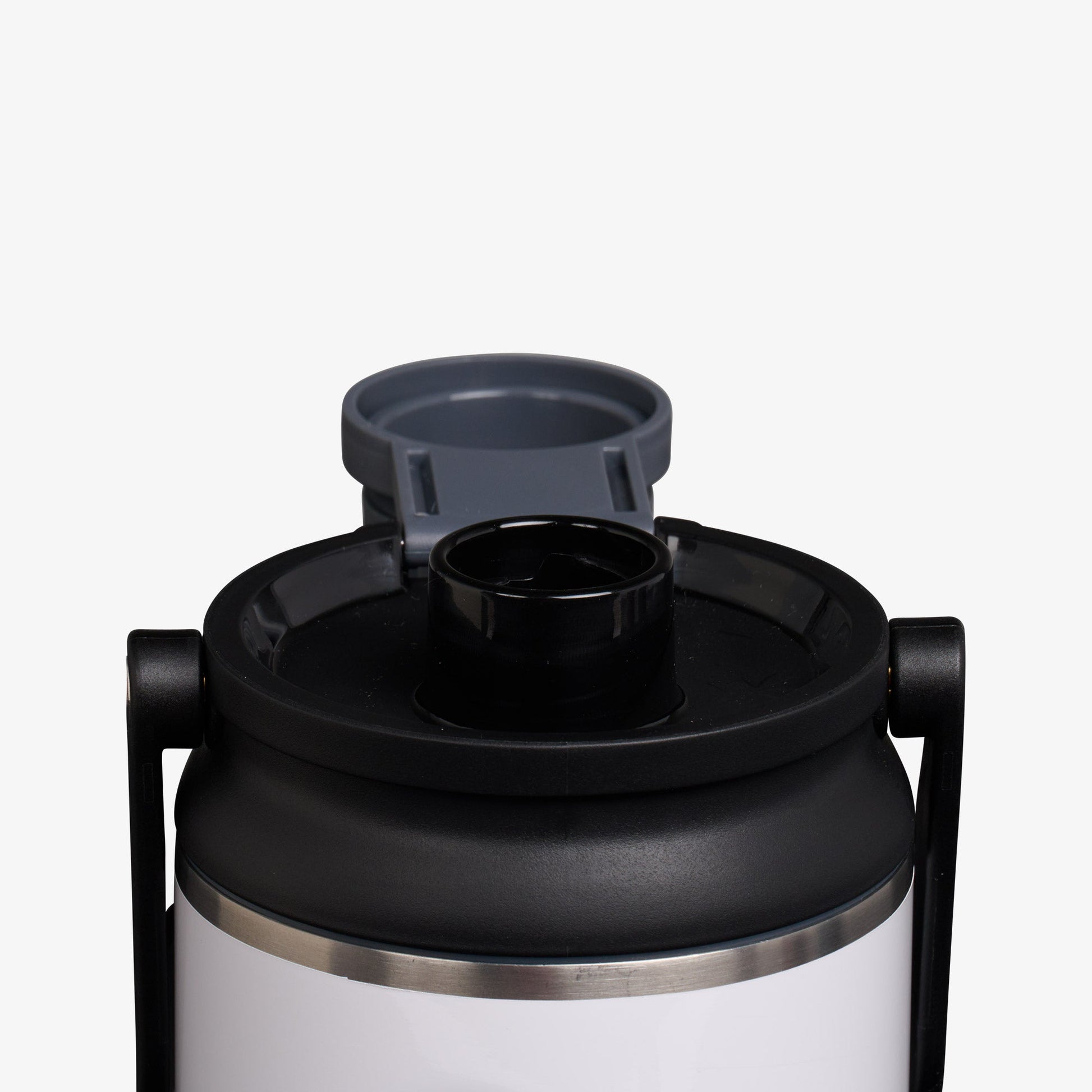 36-oz-twist-n-chug-bottle-b9 00071089-L1.jpg